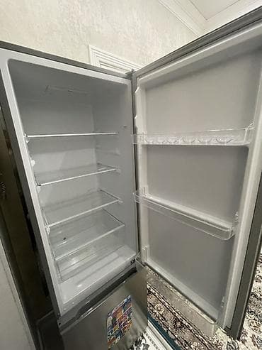 nokia 700: Холодильник Blesk, Двухкамерный — 3