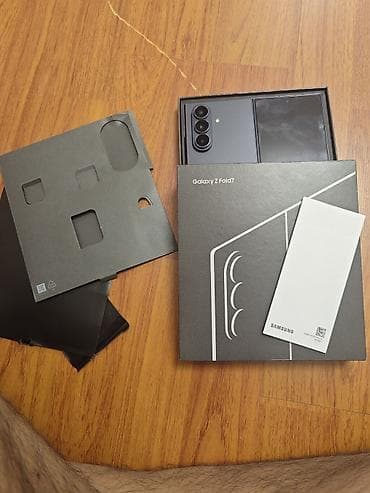 Техника жана электроника: Samsung Galaxy Z Fold 7, Колдонулган, 256 ГБ, түсү - Кара, 2 SIM — 10