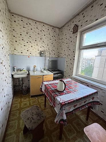 Батирлер: 1 бөлмө, 34 м², 105-серия, 5 кабат, Эски ремонт — 4