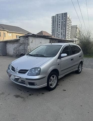 Транспорт: Nissan Almera Tino: 2004 г., 1.8 л, Кол менен иштөөчү, Бензин, Хетчбек — 2
