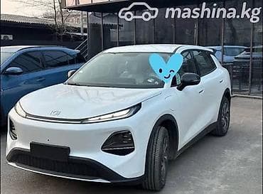 портативный насос для шин: Changan Qiyuan Q05: 2026 г., Электромобиль, Кроссовер — 2