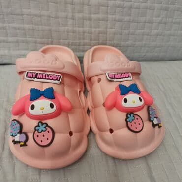 новая детская обувь: Акция!!! Продаю новые стильные детские сланцы. Размер 31 и 33 — 1