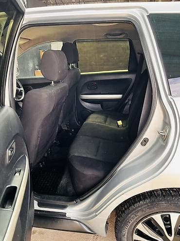 Продажа авто: Toyota Ist: 2003 г., Автомат, Хэтчбэк — 7