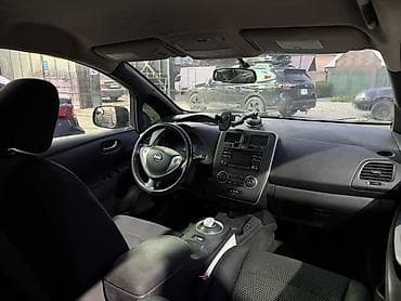 ниссан лиф 2011: Nissan Leaf: 2013 г., Электромобиль, Хэтчбэк — 5