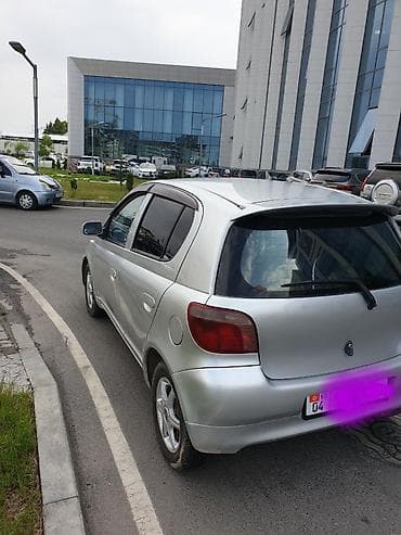 Продажа авто: Toyota Yaris: 2001 г., Автомат, Бензин, Хэтчбэк — 2