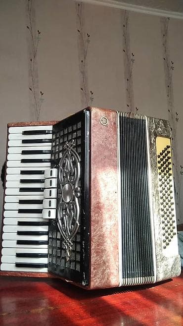 продаю комуз: Аккордеон/баян клавишный - Клавиатура: фортепианного типа, 41 клавиша — 2