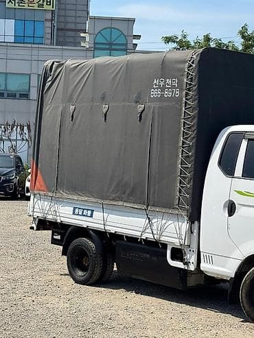 byd e7: Легкий грузовик, Hyundai, Стандарт — 7