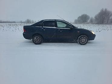 подготовка к продаже авто: Ford Focus: 2002 г., 1.6 л, Механика, Бензин, Седан — 6