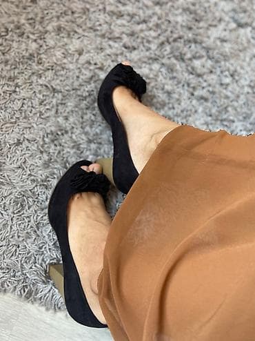 pull and beer: Продаю очаровательные босоножки. В очень хорошем состоянии — 2