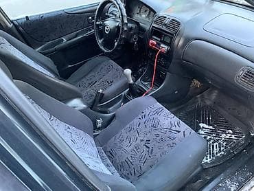 ефка 323 слпой: Mazda 323: 2000 г., 1.8 л, Механика, Бензин, Универсал — 5