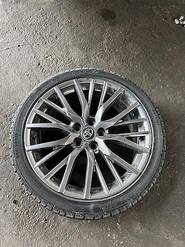Шиналар жана дисктер: Дөңгөлөктөр монтажда 235 / 40 / R 19, Кыш, Колдонулган, Комплект, Жеңил унаалар, Куйма, тешиктери - 5 — 1
