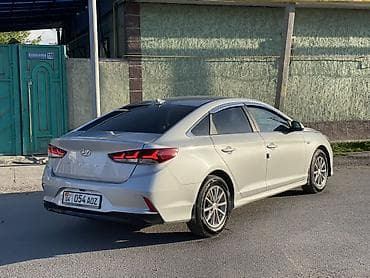 step wgn: Hyundai Sonata: 2019 г., 2 л, Автомат, Бензин, Седан — 3