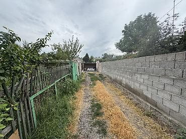 kg house: Продаю Дом находится в центре барачного типа в токмаке чуй покровке 4 — 2