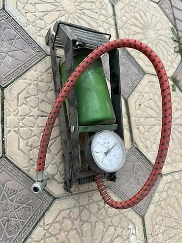 Ножной автомобильный насос с манометром - Тип: ножной насос с одной