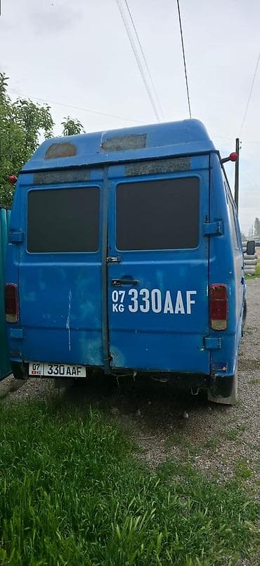 Унаа сатуу: Mercedes-Benz T1: 1992 г., Дизель, Van — 3