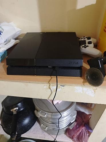 xbox box: Пишите пожалуйста на этот номер Отдам за 14000 2 джойстика в комплекте — 1