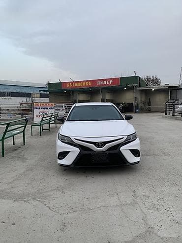 срочно продается авто: Toyota Camry: 2018 г. — 4