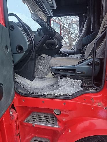 mercedes w114: Тягач, DAF, 2004 г. — 7