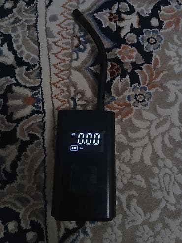 Портативный электрический насос/компрессор с LED‑дисплеем -