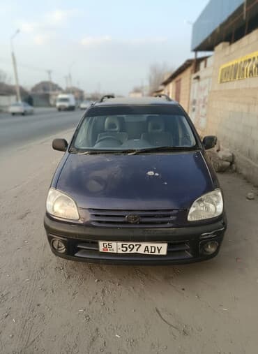 Toyota Raum: 1997 г., Автомат, Бензиновая, Минивэн