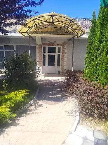 бишкек старый дом: Здание, 900 м² — 1