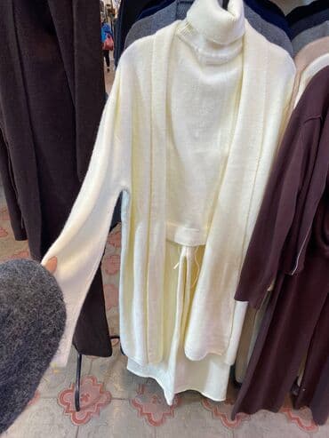 спортивные пуховики: Пуховик, По колено, L — 1