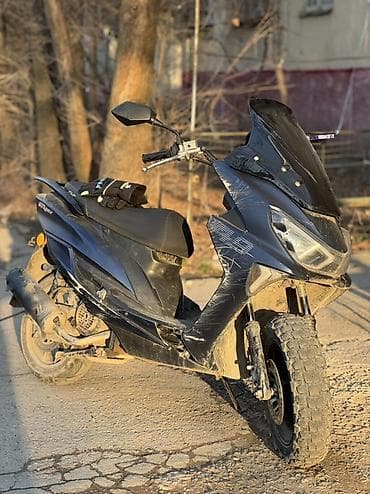 мопед maxi: Макси-скутер 150 куб. см, Бензин, Б/у — 3