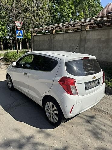 приора хэтчбек: Chevrolet Spark: 2017 г., 1 л, Автомат, Бензин, Хэтчбэк — 3