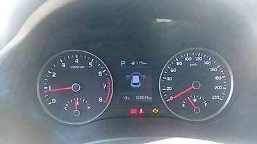 продаю морнинг: Kia Stonic: 2019 г., 1.4 л, Автомат, Бензин, Кроссовер — 3