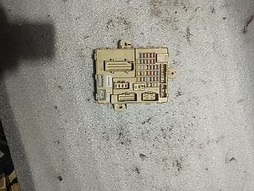 a pine: Блок предохранителей Hyundai Оригинал — 1