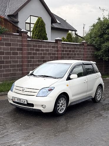 Toyota Ist: 2004 г., 1.5 л, Автомат, Бензин, Лифтбек — 6