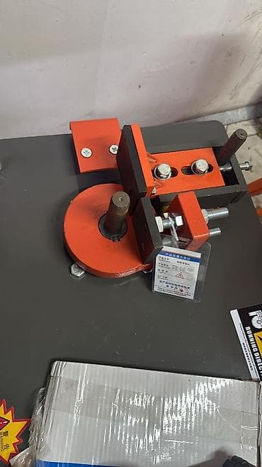 зажим рейки: Суу насосу. - Компактный настольный гибочный механизм с поворотным — 1