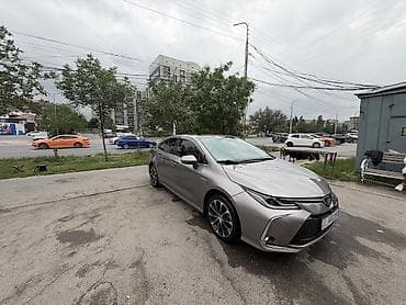 Продажа авто: Toyota Corolla: 2021 г., 1.8 л, Вариатор, Гибрид, Седан — 9