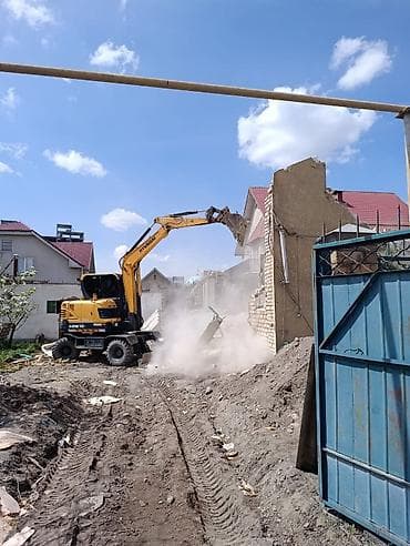 эксковато: Услуги по демонтажу и сносу строений спецтехникой - Машины — 2