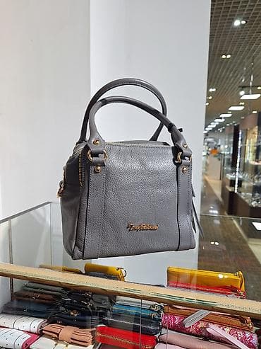 Аксессуары: Классическая сумка, Материал: Натуральная кожа, Жёсткая конструкция, Женские — 1