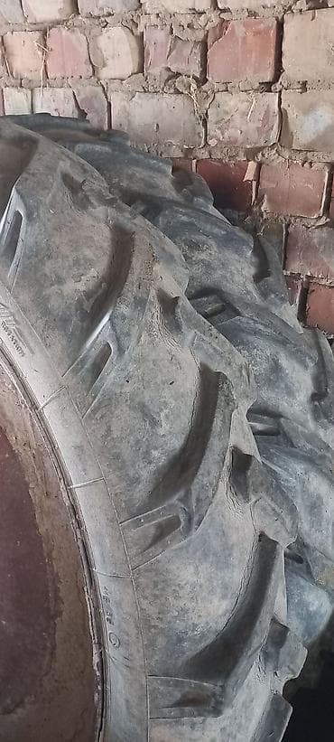 r16 225: Узкий 65000т сом прошу передний 18000т сом прошу Сельскохозяйственные — 2