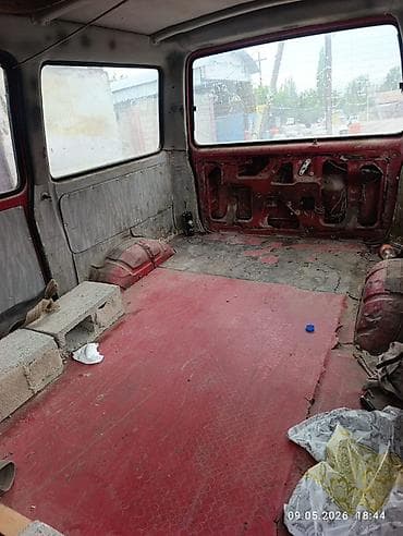 Транспорт: Ford Econovan: 1986 г., 1.4 л, Кол менен иштөөчү, Бензин, Вэн/Минивэн — 5