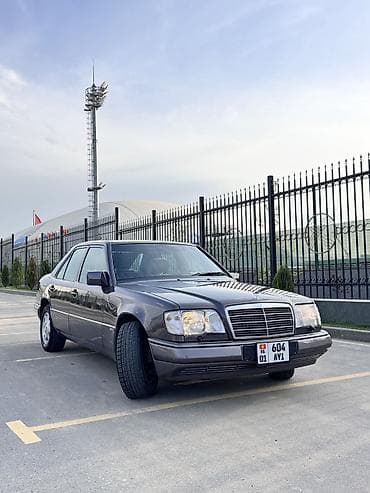 bmw m3 e30: Mercedes-Benz W124: 1993 г., 2.8 л, Седан — 1