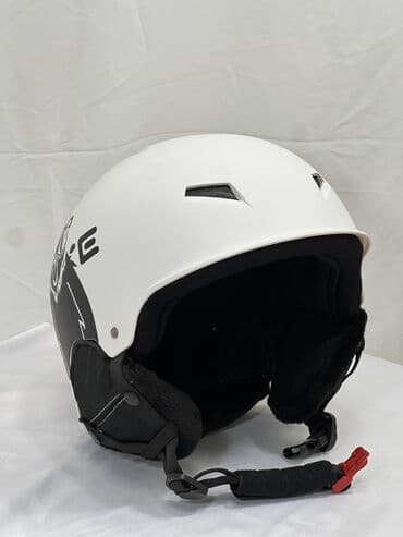 продаю в связи с переездом: Горнолыжный шлем 🪖 Высокое качество исполнения и стильный дизайн — — 1