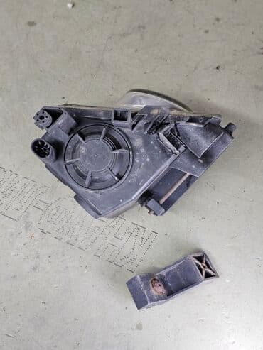 запчасти на опель зафира б: Правая противотуманная фара Opel 2007 г., Б/у, Оригинал, Германия — 12