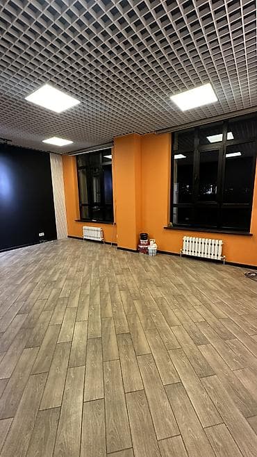 бизнес квартира: Аренда офисов, 55 м², В бизнес центре — 3