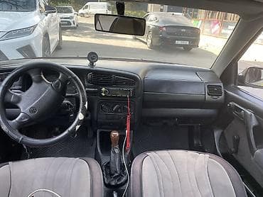 1994: Volkswagen Vento: 1994 г., 1.8 л, Механика, Бензин, Седан — 6