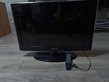 Телевизор от SAMSUNG с пультом и подставкой, LE32D450G1W, Б/У, 32" — 1