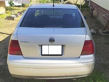 Volkswagen: Volkswagen Bora: 2000 г., 2 л, Автомат, Бензин, Седан — 2