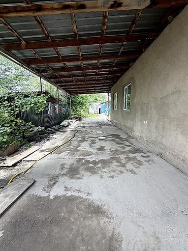 сараи: В Сокулуке ( верхняя зона) продается просторный дом. 🏠 Участок 12 — 6