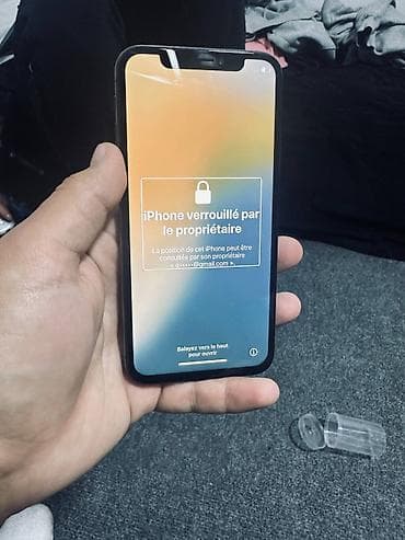 b 450: IPhone Xs, Б/у, 256 ГБ, Desert Titanium, Чехол, 75 % — 3