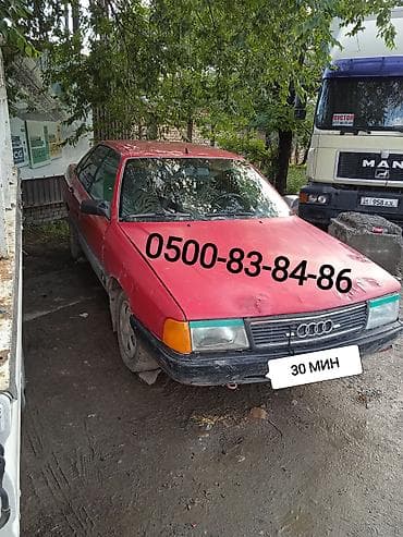 Audi 100: 1986 г., 1.8 л, Механика, Бензин, Седан