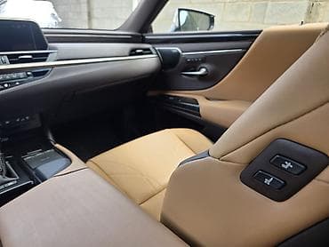 lexus 350 es 2021: Lexus ES: 2020 г., 2.5 л, Вариатор, Гибрид, Седан — 4