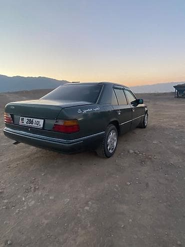 кузов мерседес 124: Mercedes-Benz W124: 1992 г., 2.3 л, Механика, Бензин, Седан — 2