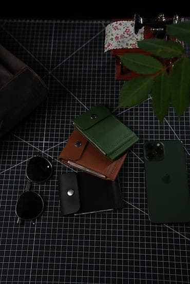 Кошельки, портмоне: Кожаный компактный кошелёк с кнопкой - Материал: натуральная кожа. - — 3